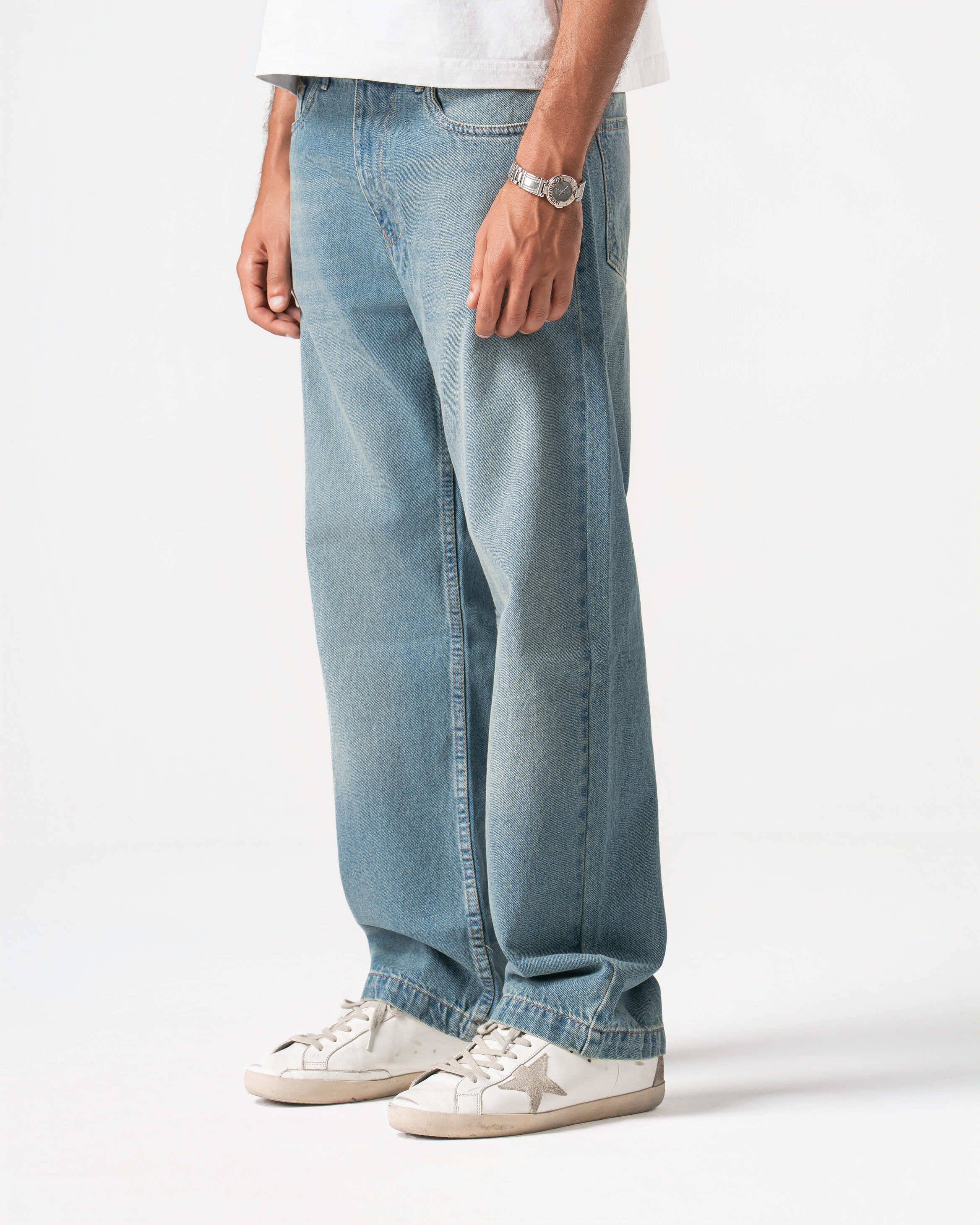 DUST BLUE JEANS