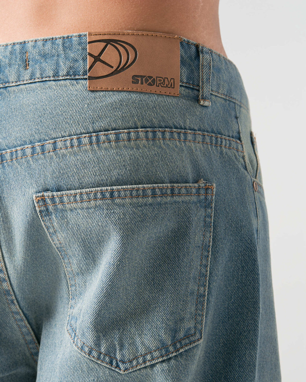 DUST BLUE JEANS