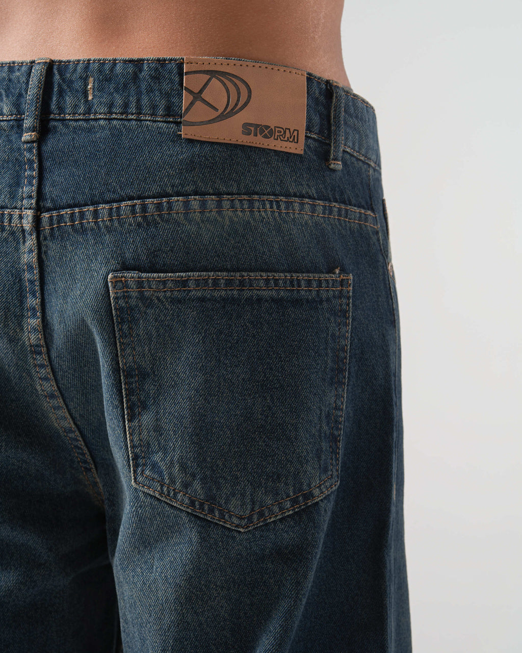 DARK BLUE JEANS