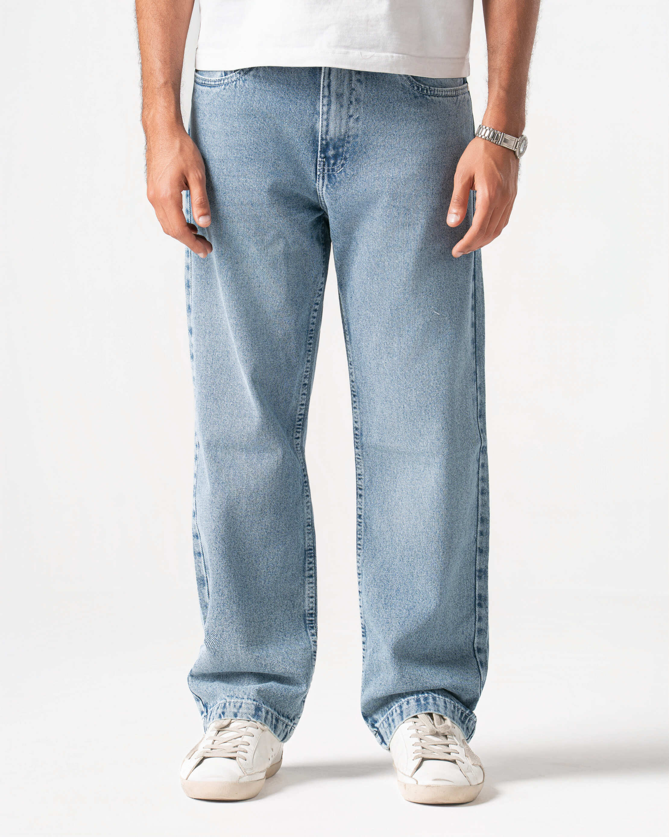 LIGHT BLUE JEANS