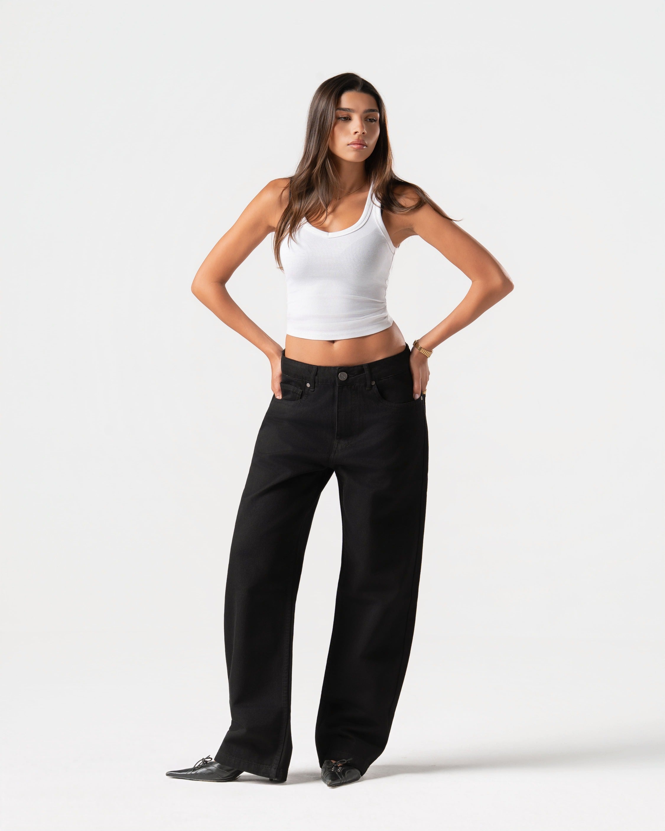 BLACK JEANS